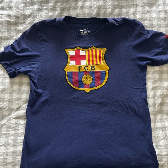 Barcelona soccer t-shirt - Picture 1 of 4